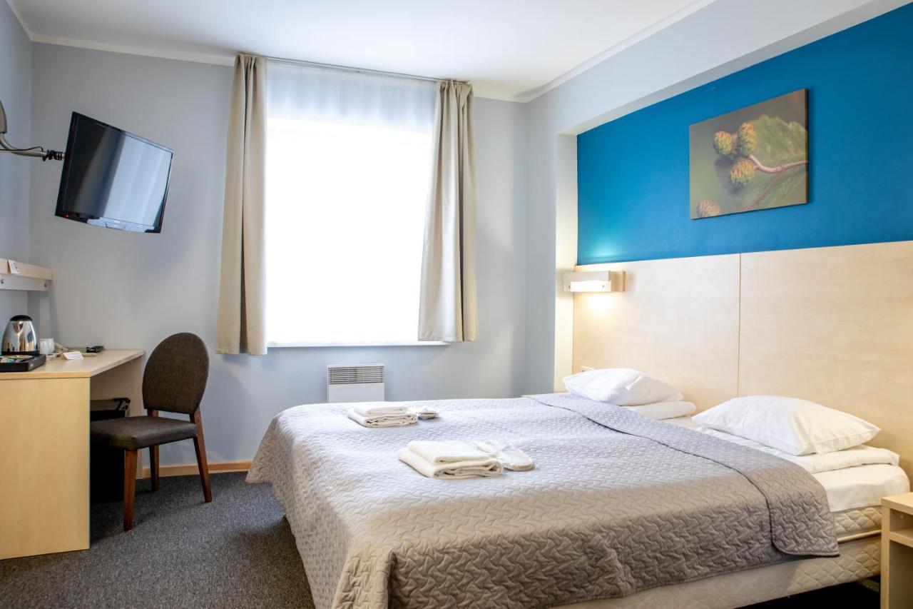 Rija Bauska Hotel Ngoại thất bức ảnh