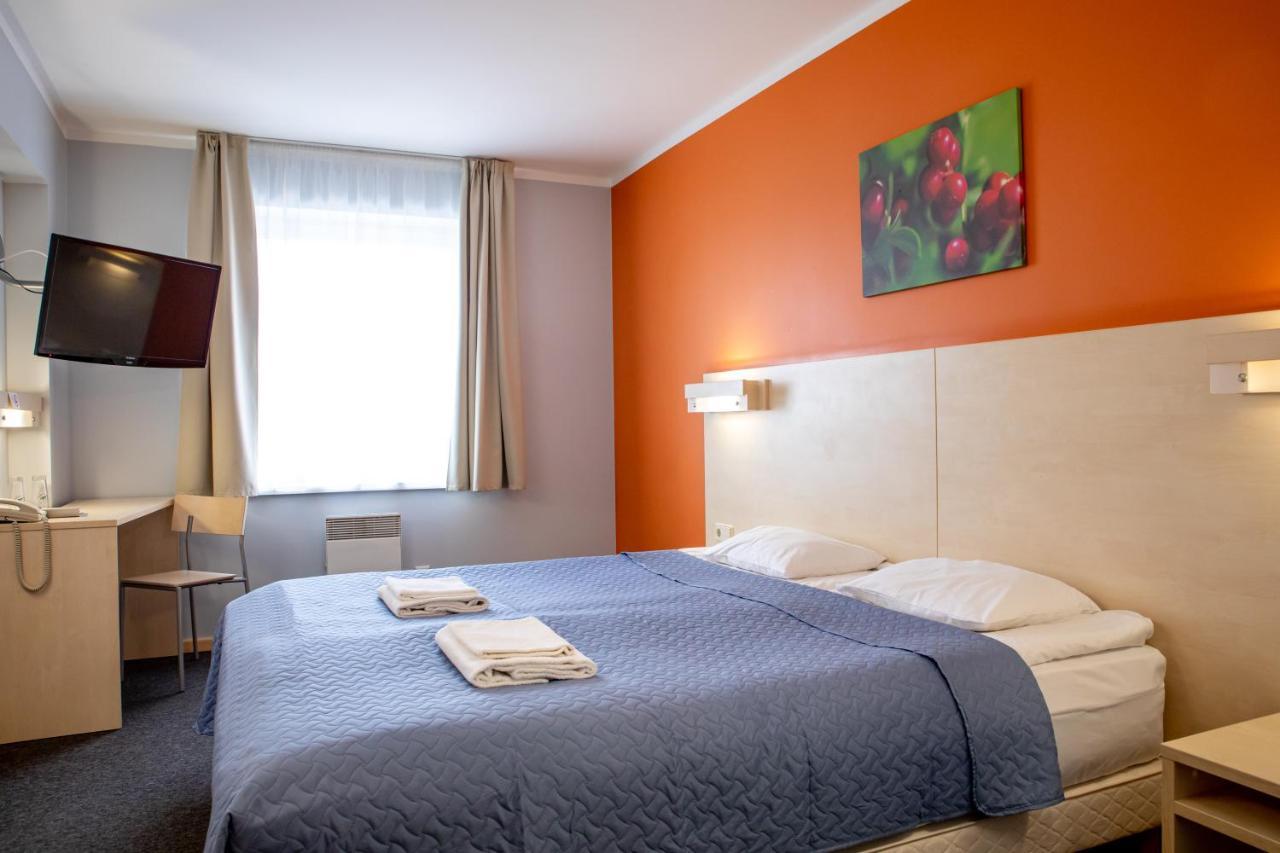 Rija Bauska Hotel Ngoại thất bức ảnh