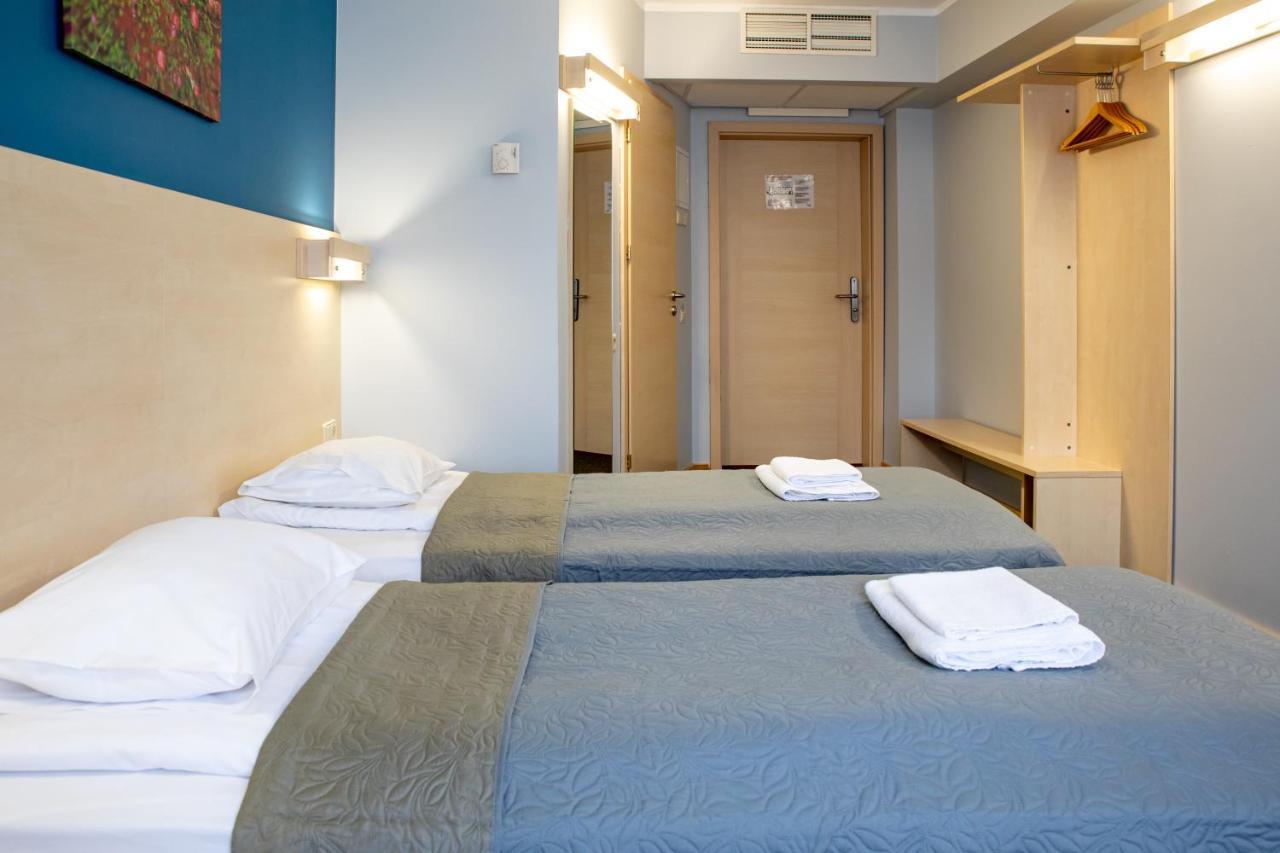 Rija Bauska Hotel Ngoại thất bức ảnh