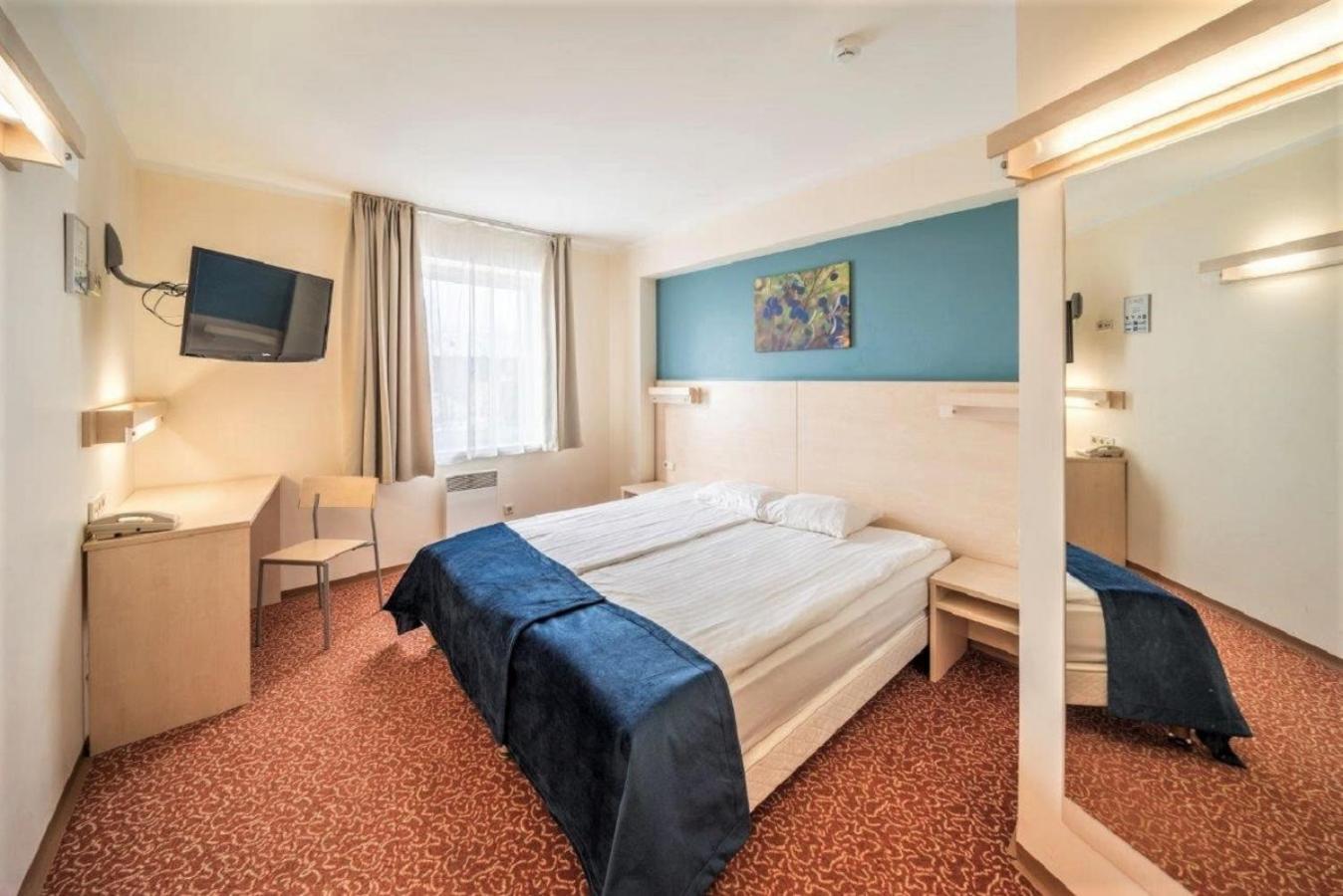 Rija Bauska Hotel Ngoại thất bức ảnh