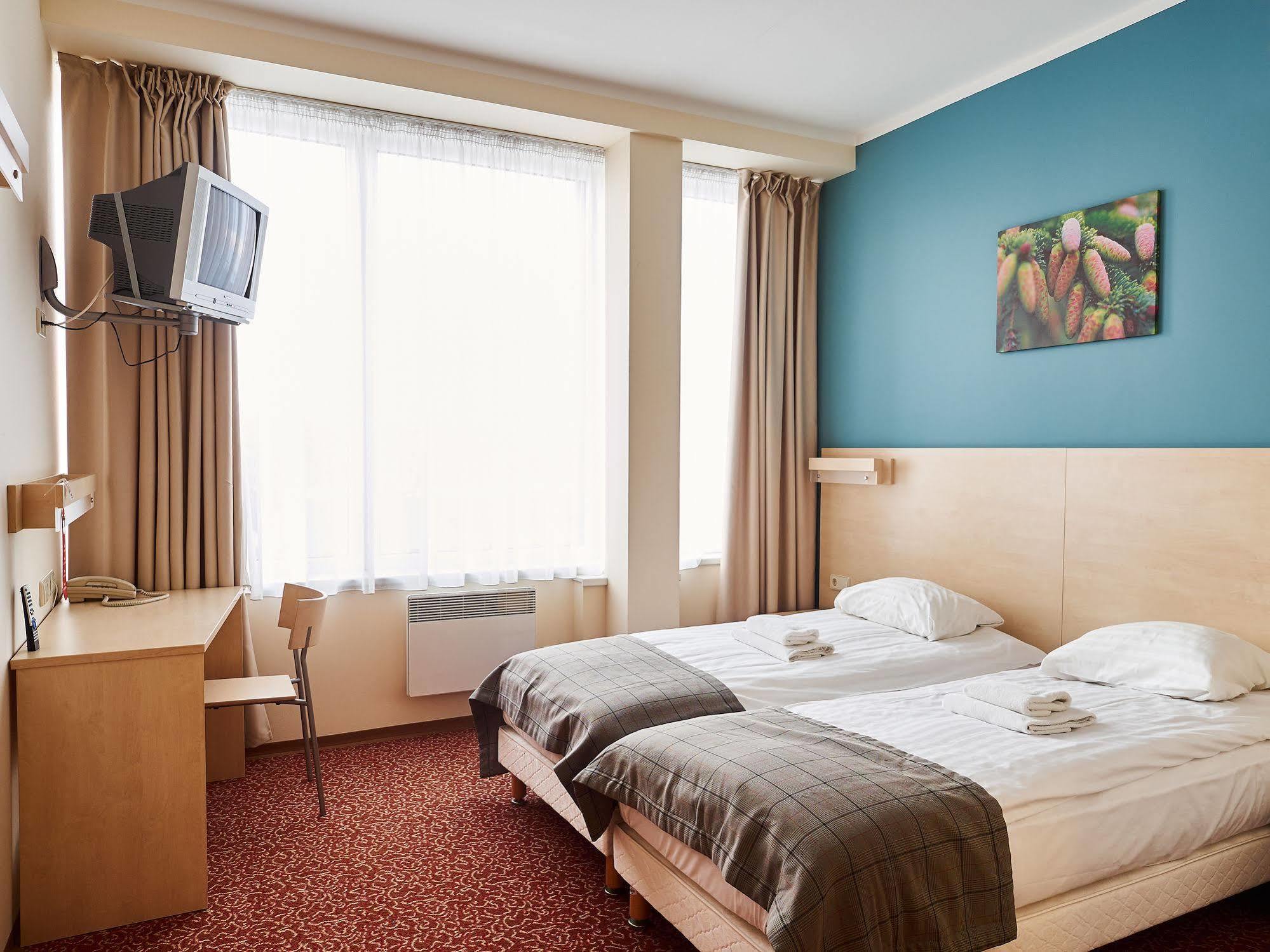 Rija Bauska Hotel Ngoại thất bức ảnh