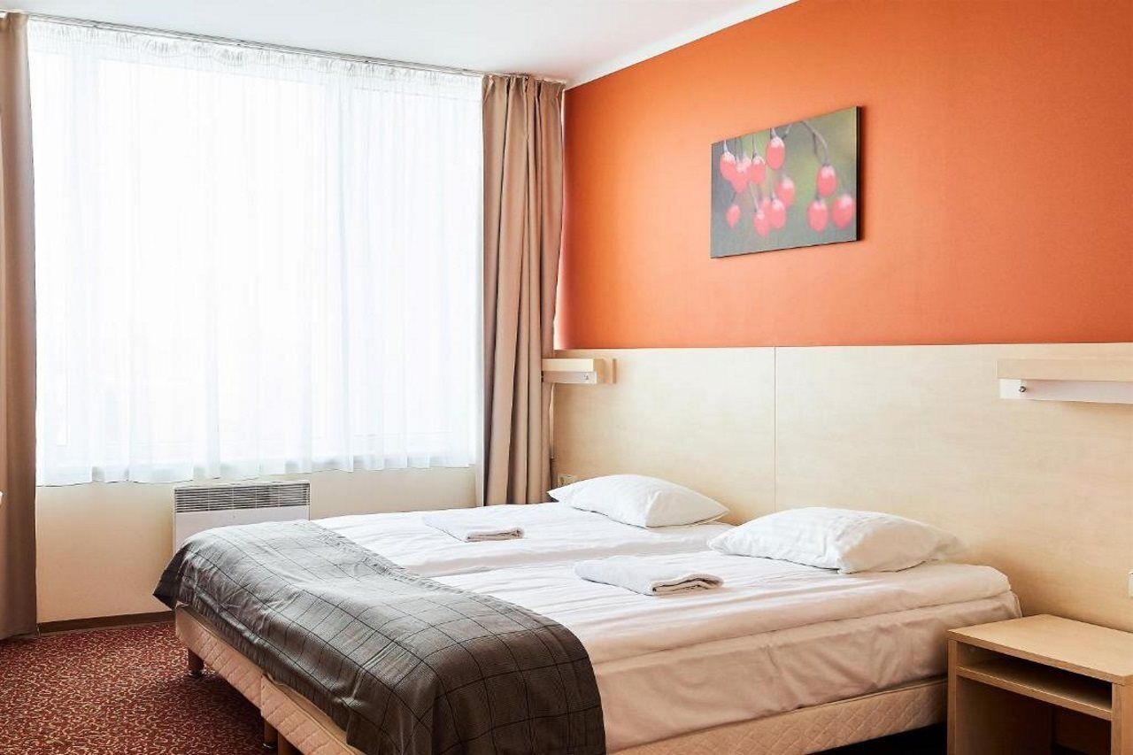 Rija Bauska Hotel Ngoại thất bức ảnh